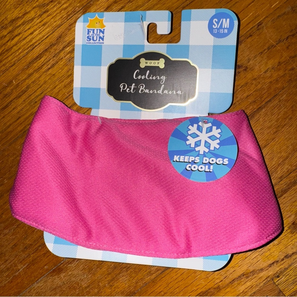 Rose/Pink Pet Cooling Bandana NWT